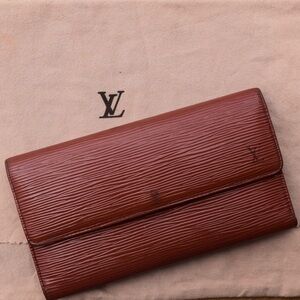 LV Epi Porte Tresor International Trifold Long Wallet